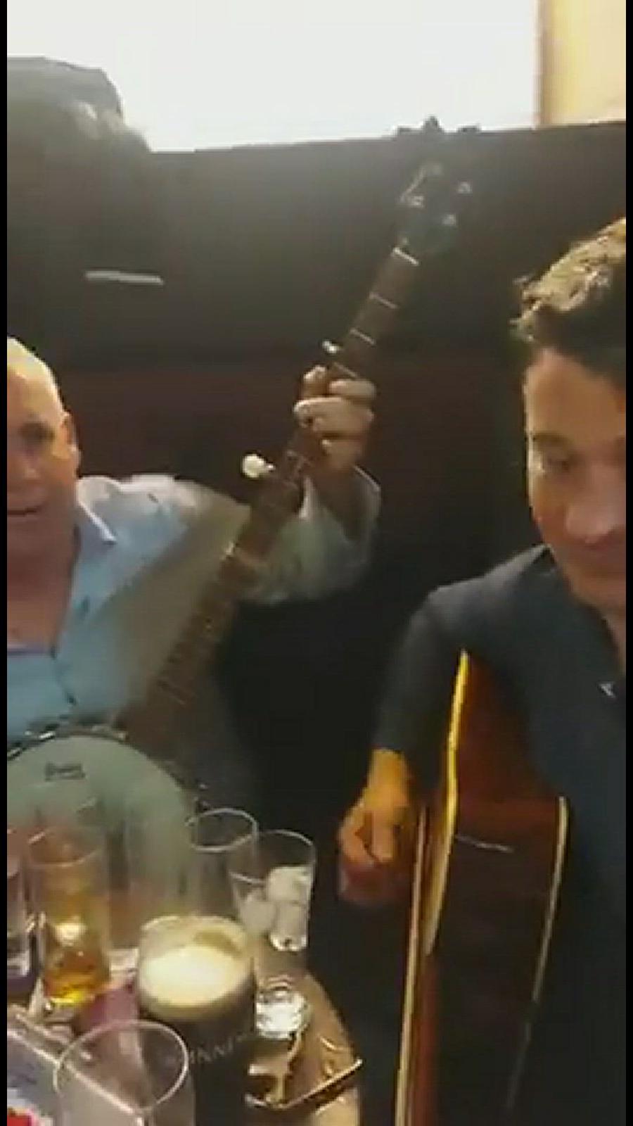 'Video thumbnail for Billy Byrne Sings 'The Galway Shawl' in Gorey '